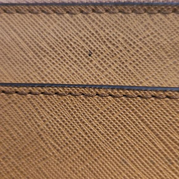 Michael Kors Jet Set Saffiano Leather Wallet Beige - Picture 3 of 5